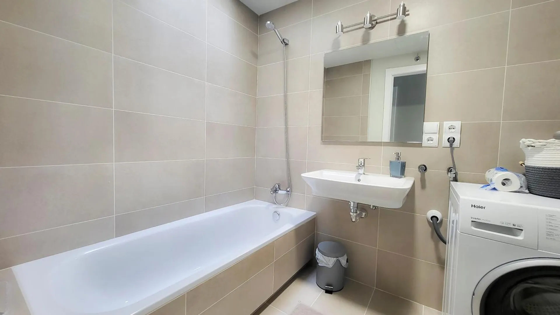 Apartment Sweet Home Abades Abades  Spain